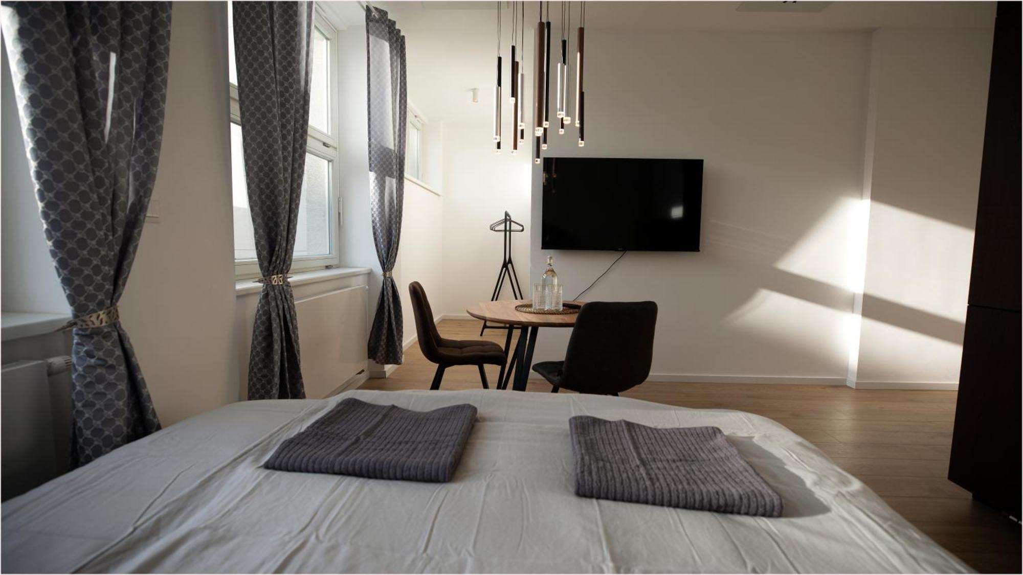 Luxury Apartment In City Centrum By Ota Group Pressburg Exterior foto